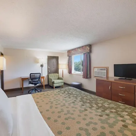 Rodeway Inn-3